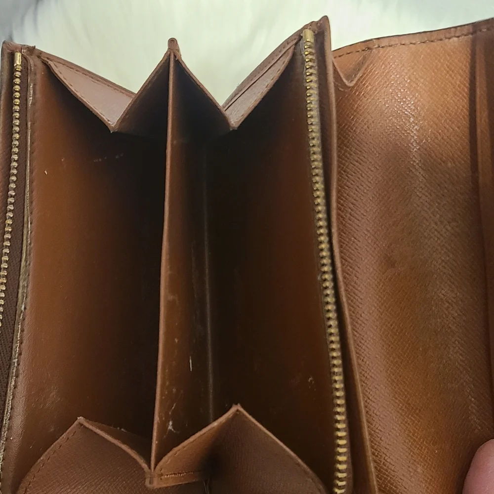 Louis Vuitton Classic Monogram Wallet in Brown and Gold - Picture 5 of 7